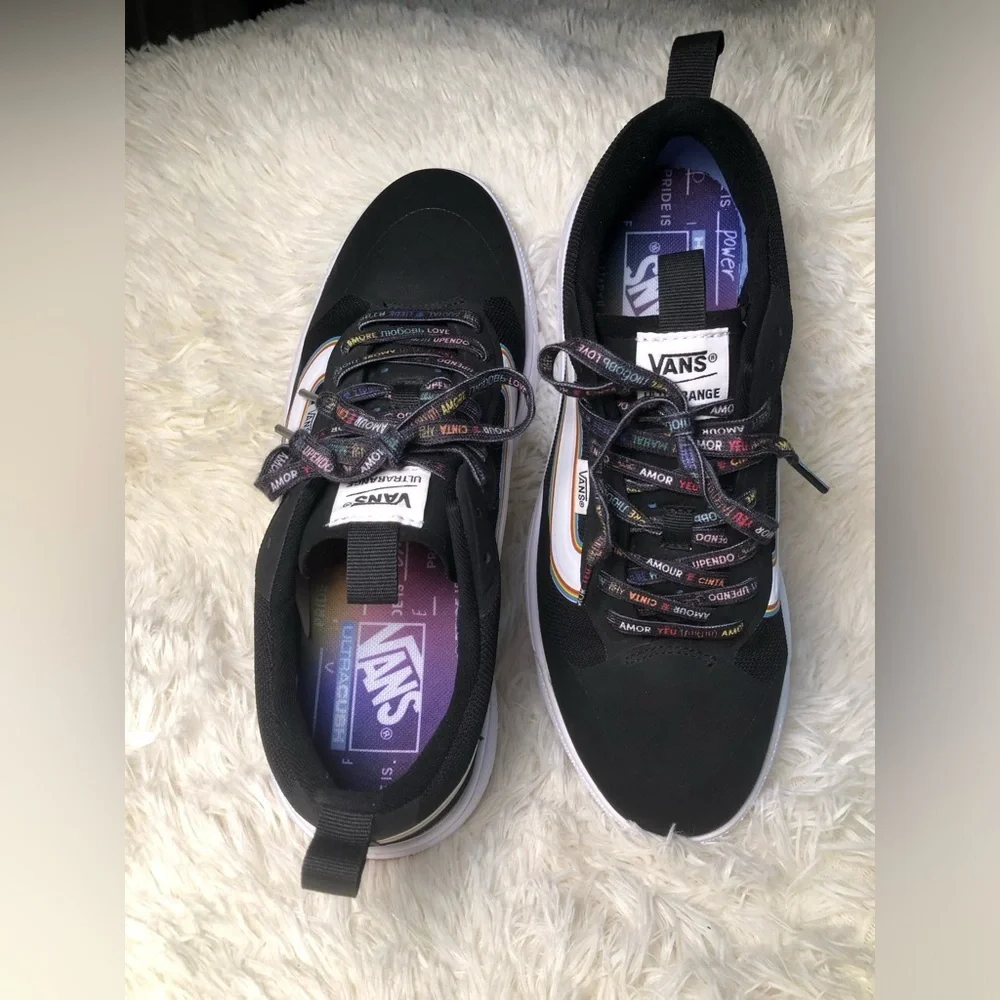 Vans Black/Pride Sneakers w/ White Stripe & Rainbow Trim Men’s 9 Women’s 10.5 🌈